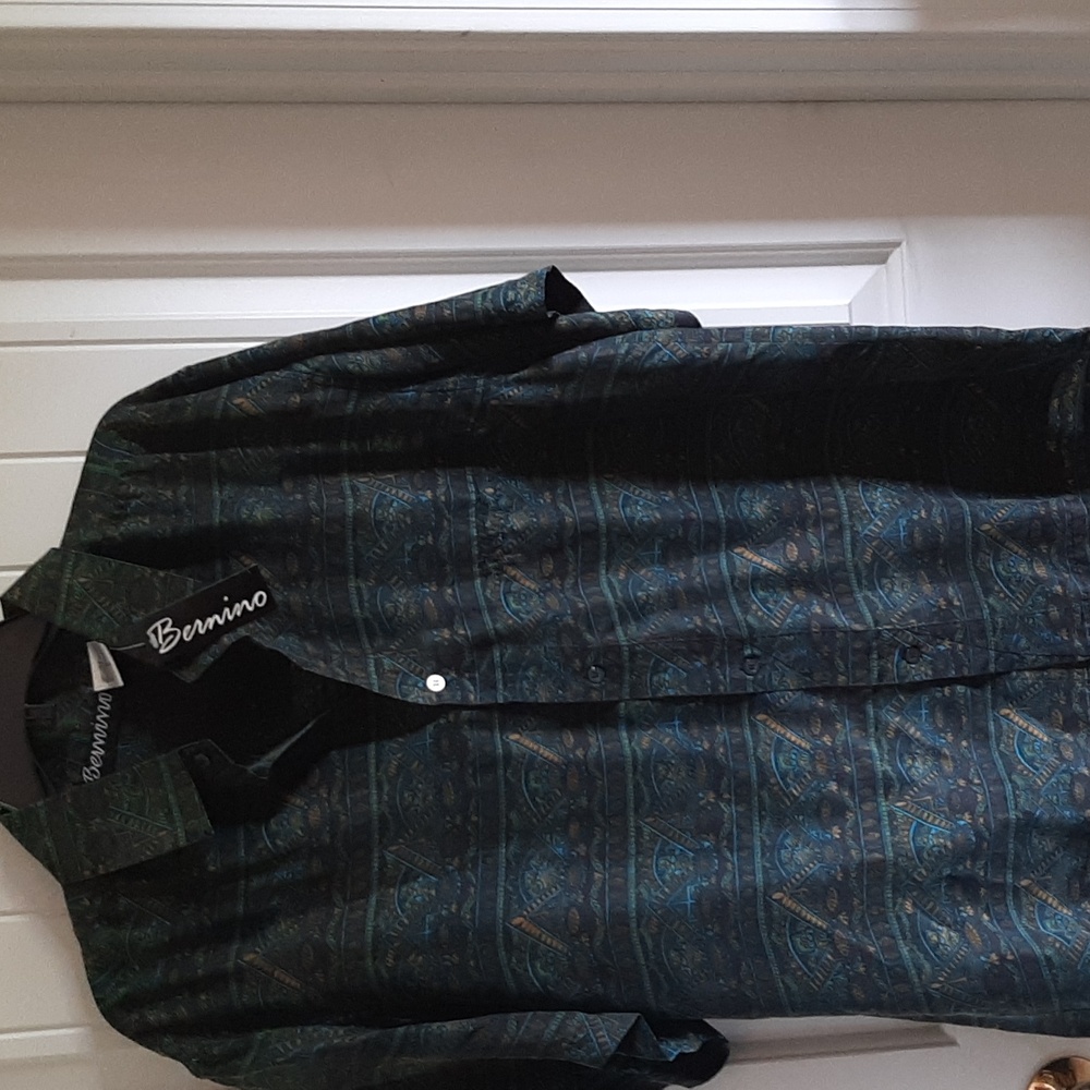 Men's silk shirt